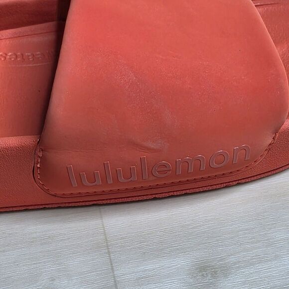 Lululemon Restfeel Slide Red Solid Casual Slides Gym Women's Size 9 - Picture 5 of 14